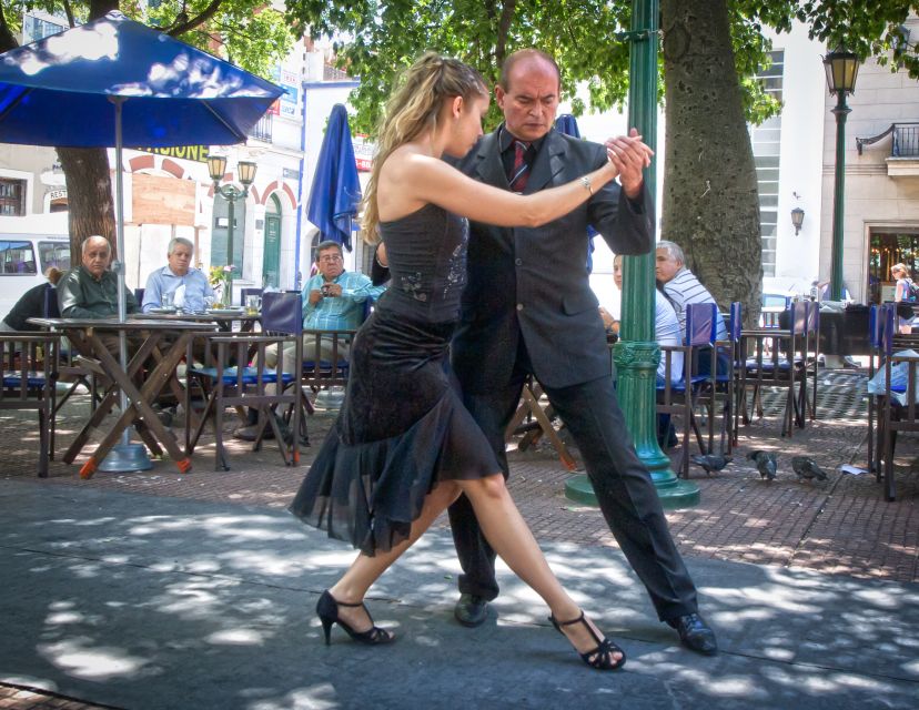 Buenos Aires: San Telmo and Market Guided Walking Tour - Experience the Sunday Street Fair