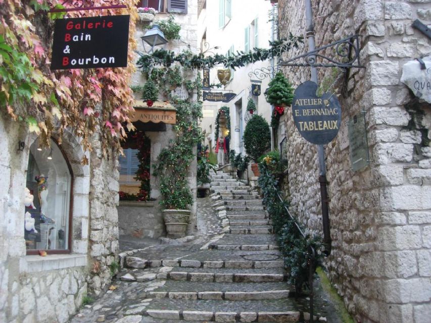 Cannes: Private Trip to Grasse, Antibes, & St. Paul De Vence - St. Paul De Vence Highlights