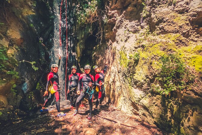 Canyoning With Waterfalls in the Rainforest - Small Groups - Activity Guidelines