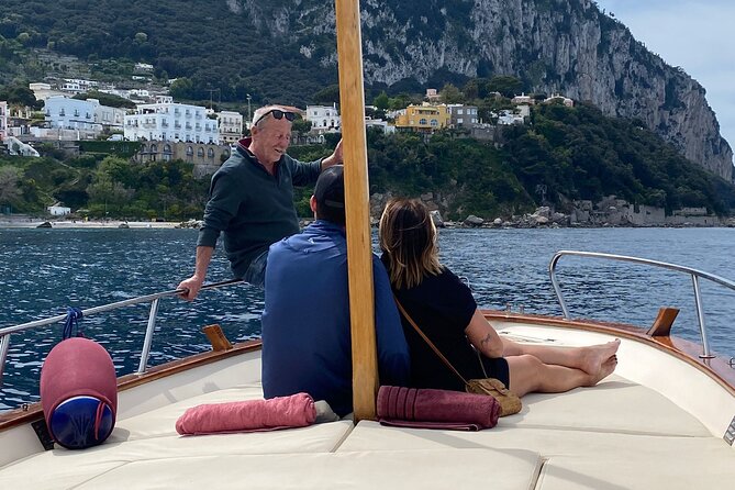 Capri Private Boat Tour From Capri (3 Hours) - Customer Experiences