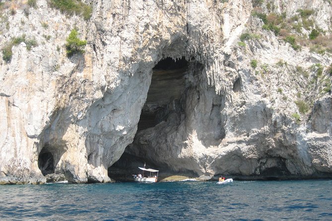Capri Private Boat Tour From Positano or Praiano or Amalfi - Exploring Capri