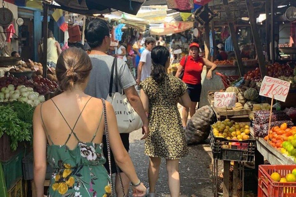 Cartagena: Bazuro Local Food Market Walking Tour - Local Vendors and Their Stories