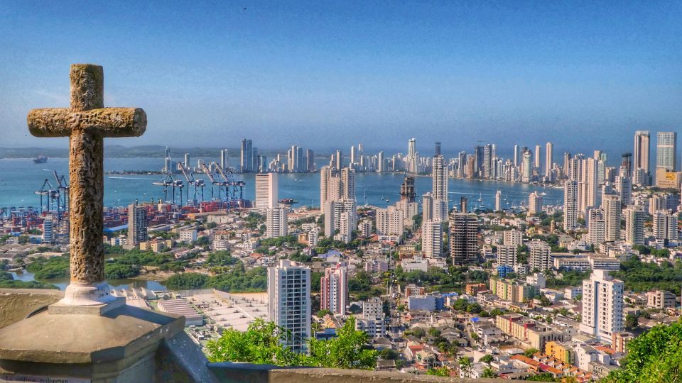 Cartagena: Castle of San Felipe & Cerro De La Popa City Tour - Gourmet Experience Details