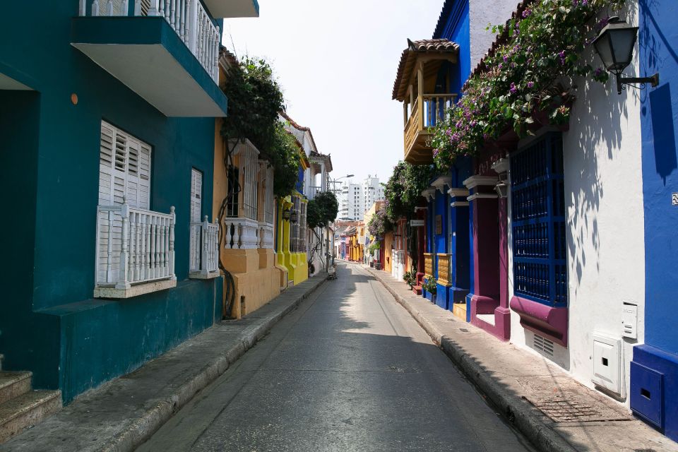 Cartagena: Walled City Walking Tour - What to Bring