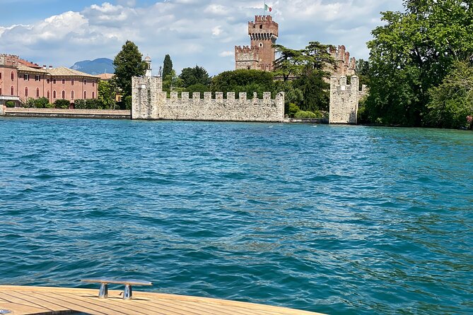 Castles Boat Tour With Bardolino Wine Tasting and Nibbles - Nibbles and Local Delicacies