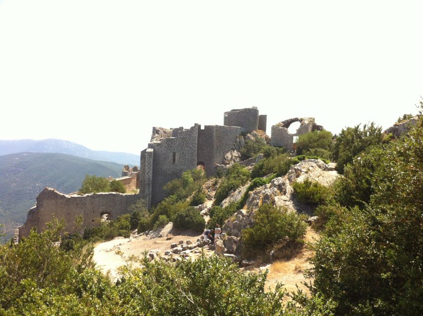 Cathar Castles: Quéribus and Peyrepertuse - Tour Itinerary and Highlights