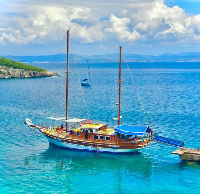 Cesme: Small Group Boat Tour With Open Buffet Lunch - Meeting Point