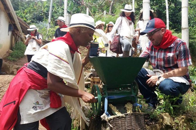 Coffee Tour In Horse Riding and Lunch In Medellin - Participant Experiences