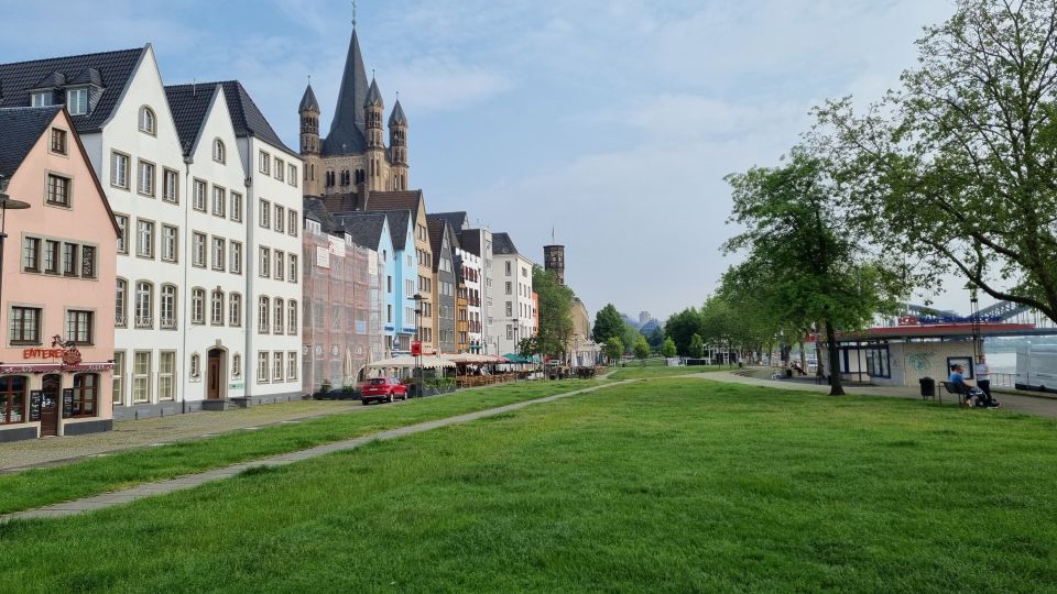 Cologne: Old City Guided Walking Tour - Accessibility and Meeting Point