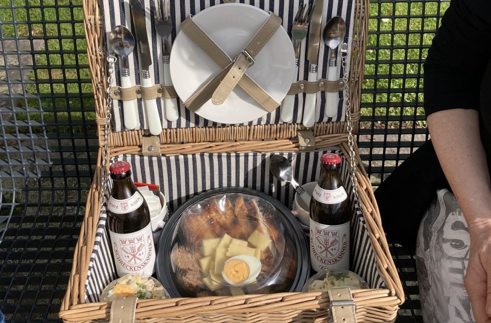Cologne: Rickshaw Picnic and Park Tour, 2 Pers - Booking Information