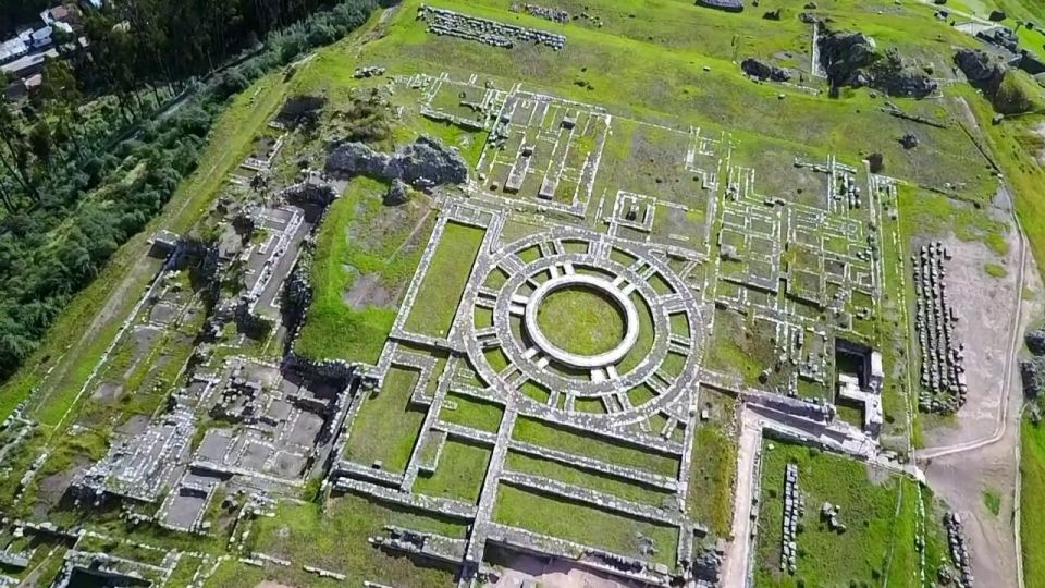 Cuzco: Visit to the Inca City - Sacsayhuaman: Military Center