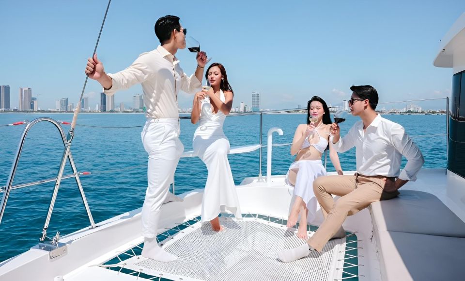 Da Nang: Son Tra Peninsula Luxury Yacht Rental, Private - Inclusions and Amenities