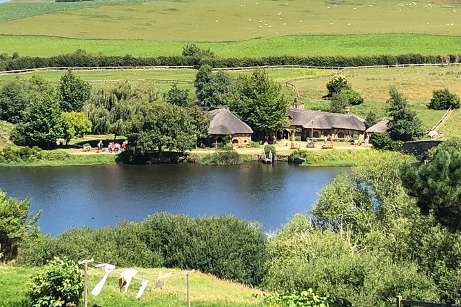 Day Trip to Hobbiton Movie Set From Auckland - Accessibility Features