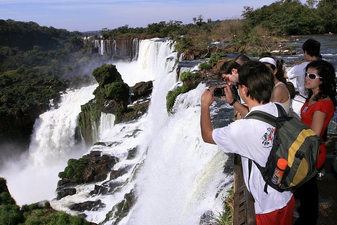 Day Trip to the Argentinian Side of Iguassu Falls From Foz Do Iguaçu - Discovering the Upper Circuit