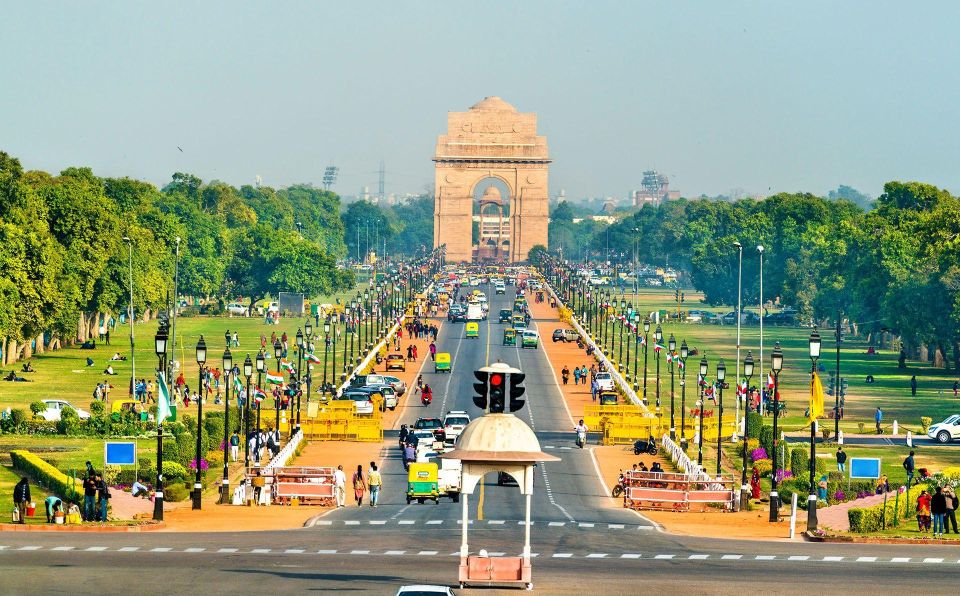 Delhi: Private Guided City Tour of Old and New Delhi - Guided Experience