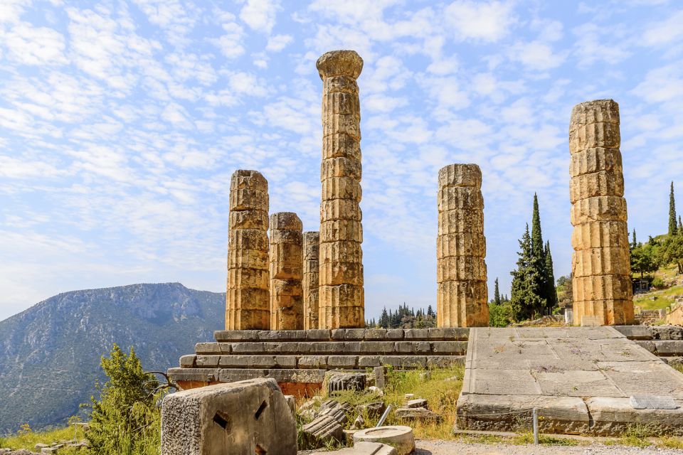Delphi Guided Walking Tour and Admission Ticket - Languages Offered