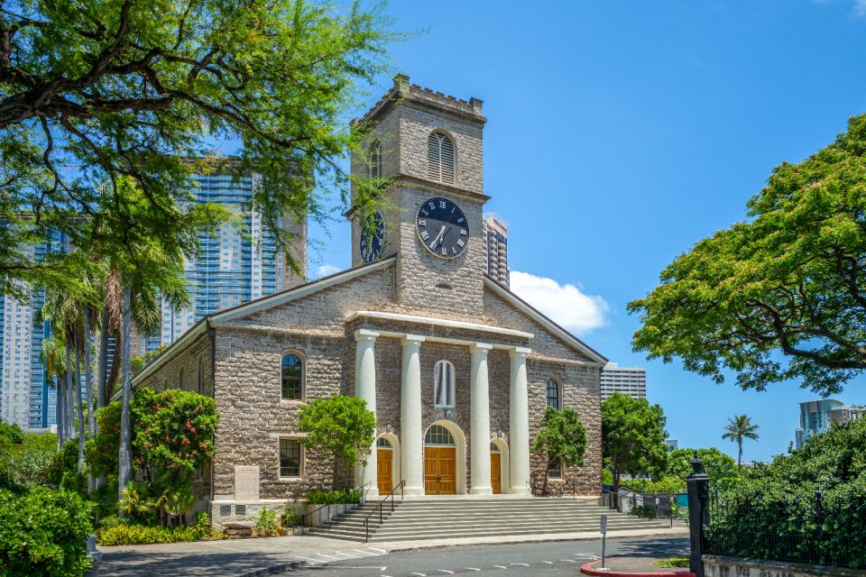 Downtown Honolulu Self-Guided Walking Audio Tour - Admire Aliiolani Hales Architecture