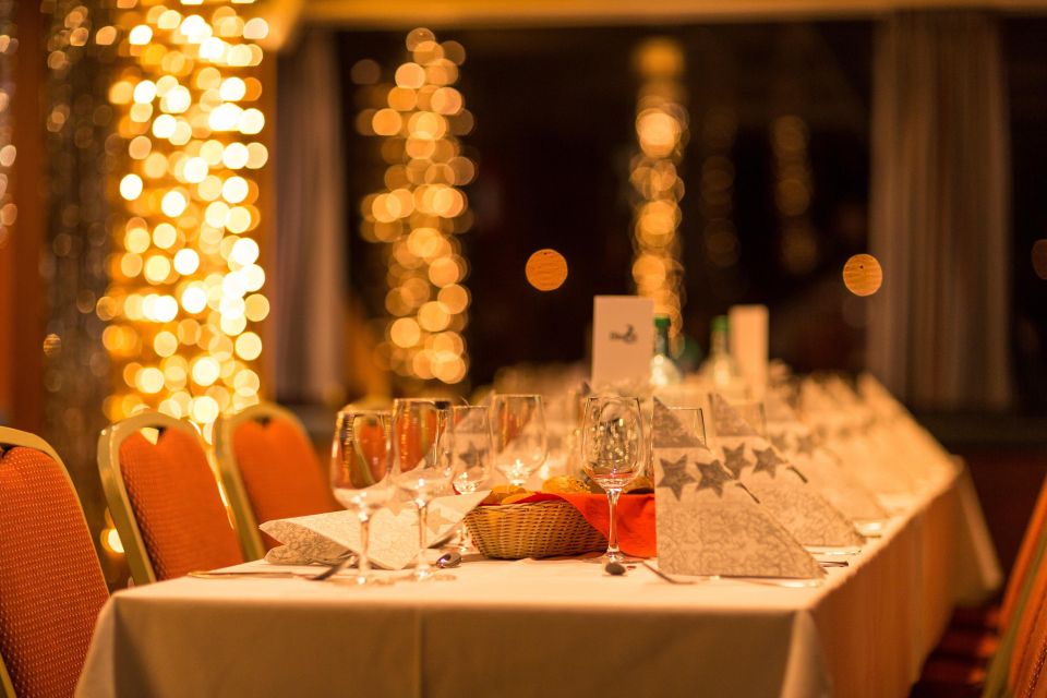 Dresden: Christmas Lunch - Festive River Cruise - Cruise Route and Highlights
