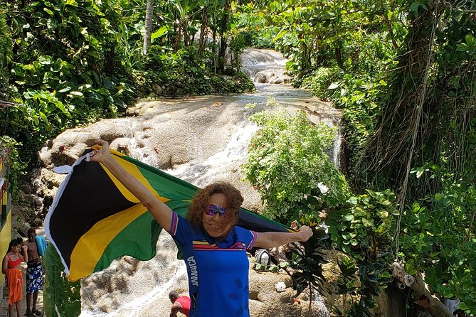Dunns Falls and Blue Hole Daytrip With Lunch From Montego Bay & Trelawny - Guest Experiences