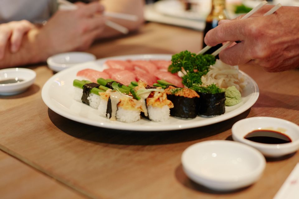 Düsseldorf: Sushi, Sake & Japanese Lifestyle Tour - Meeting Point Details