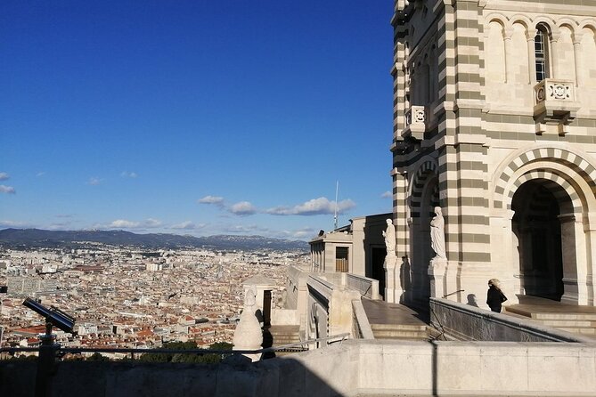 E-Bike Rental in Marseille With Our Brand New Virtual Guide !! - Visiting Iconic Landmarks