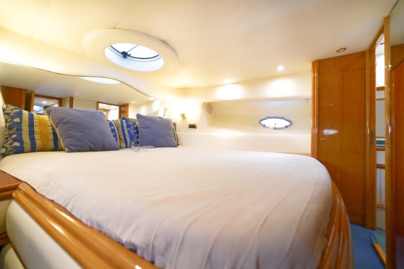 Embark on Ohh Lala Sailing Along the Southwest of Tenerife - Onboard Amenities and Relaxation