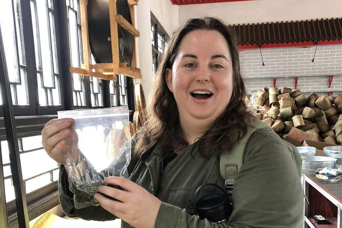Experience Chengdu: Private Tea-Making Day Tour of Mengdingshan Tea Plantation - Tips for Tea Picking