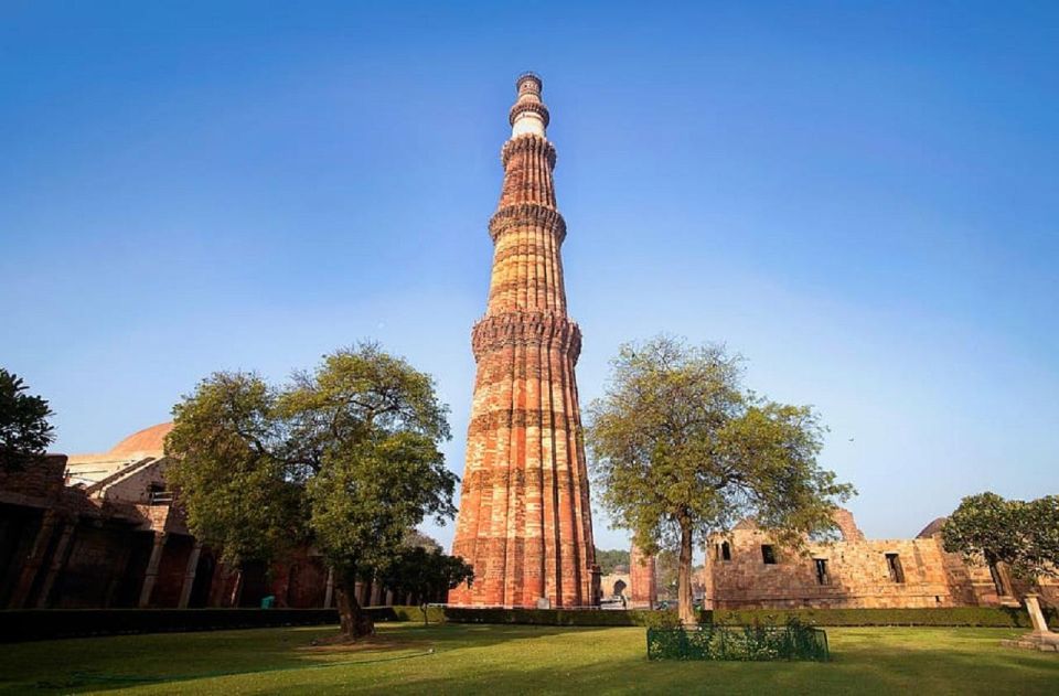 Explore Old And New Delhi City Tour (With Agra Drop Otions) - New Delhi Landmarks