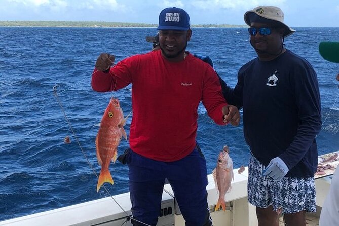 Fishing And Eating Straight From The Sea ( SAONA ISLAND AND PALMILLA) - Fishing Process and Techniques