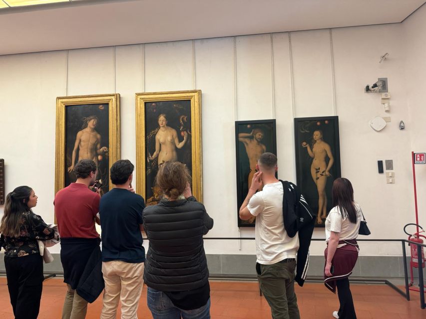 Florence: Fast Track Uffizi Gallery Small-Group Tour - Language Options Available