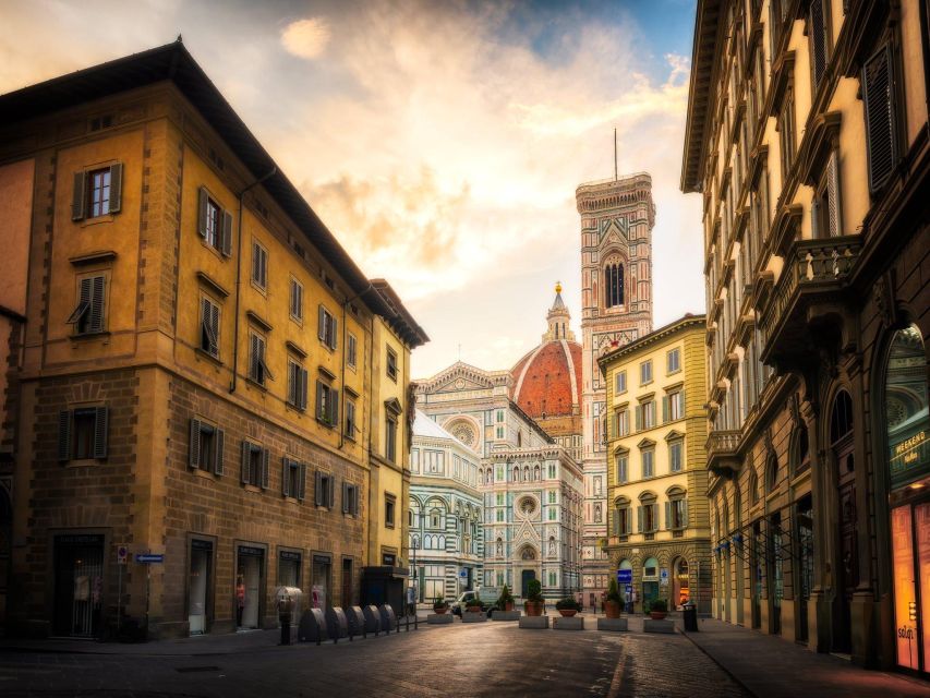 Florence Unveiled: A Spectacular Walking Tour Experience! - Guided Visits to Key Landmarks