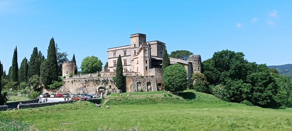 From Aix-en-Provence: Luberon Perched Villages Guided Tour - Inclusions and Amenities