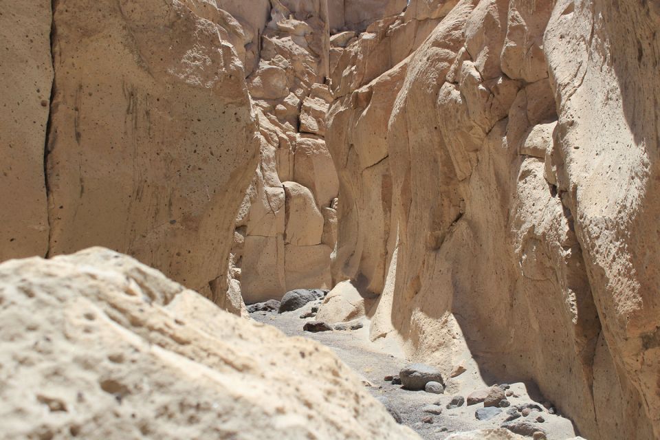 From Arequipa: Sillar Route and Hike in Culebrillas - What to Bring