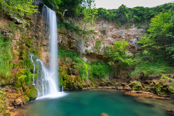 From Belgrade: Resava Cave, Manasija Monastery & Lisine Waterfall - Resava Cave Temperature