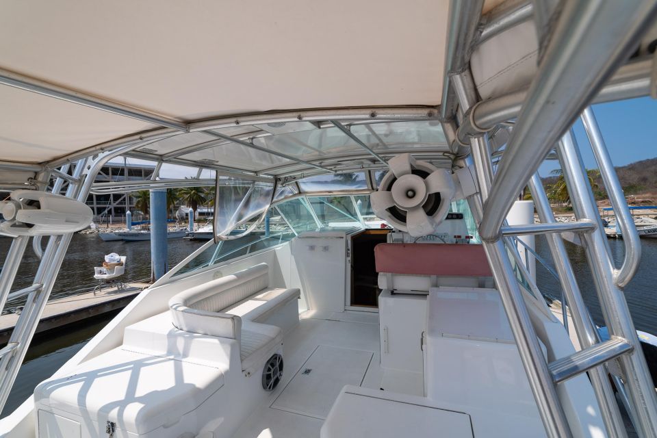 From Huatulco: Luxury Yacht Sportfishing - Included Amenities