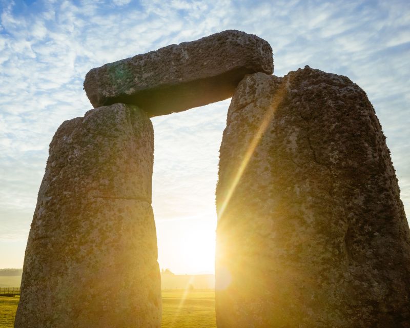 From London: Private Stonehenge and Bath Guided Tour - Exploring the City of Bath