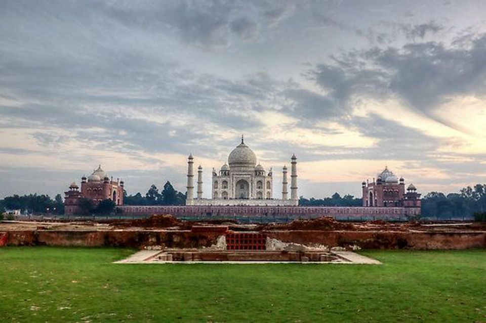 From Mumbai: Private Day Trip to the Taj Mahal - Accessibility Features