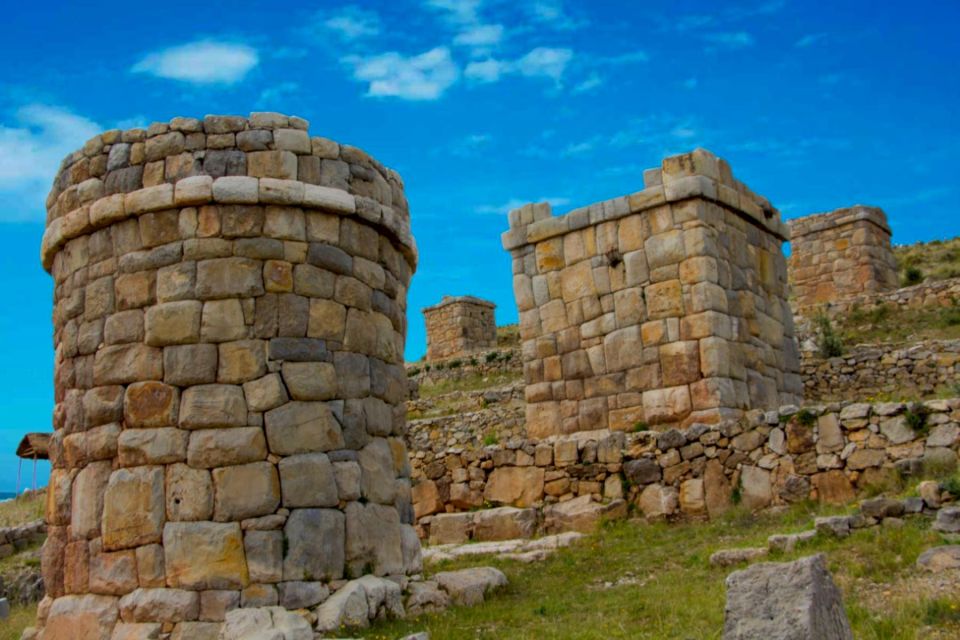 From Puno || Excursion to Chucuito, Aramu Muru and Juli || - Cultural Highlights