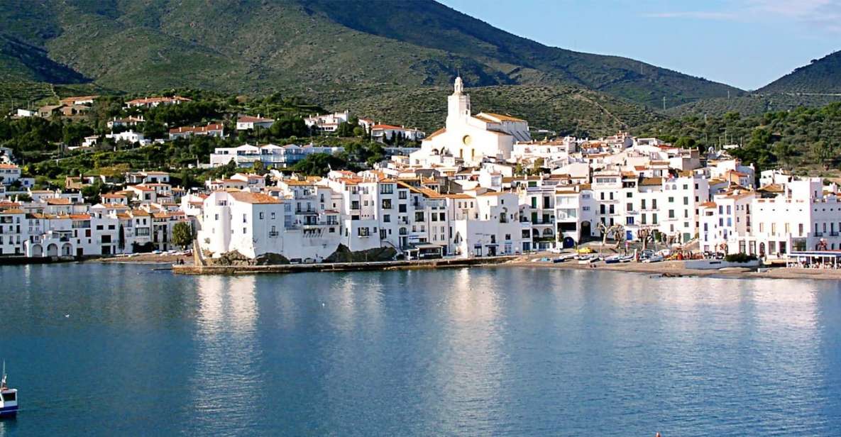 From Roses: Sightseeing Cruise on Costa Brava to Cadaqués - Visiting Cadaques