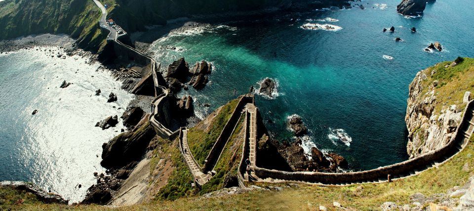 From San Sebastian: Gaztelugatxe and Guggenheim Museum Tour - Transportation and Pickup