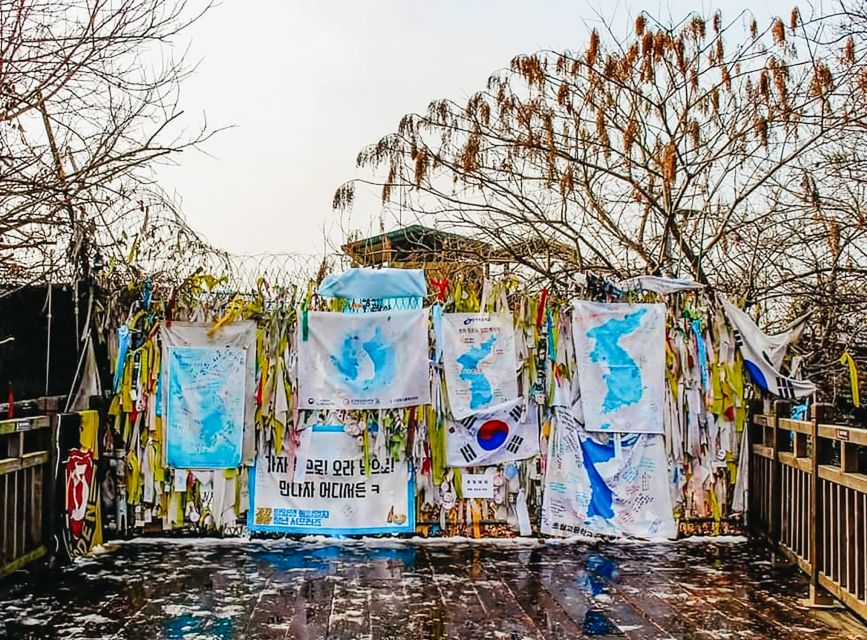 From Seoul: DMZ, 3rd Tunnel & Suspension Bridge Guided Tour - Tour Guide and Language