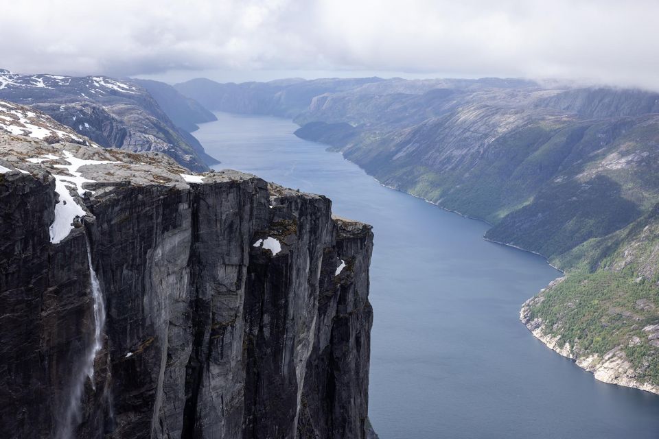 From Stavanger: Off-Season Guided Hike to Kjerag - Requirements and Recommendations