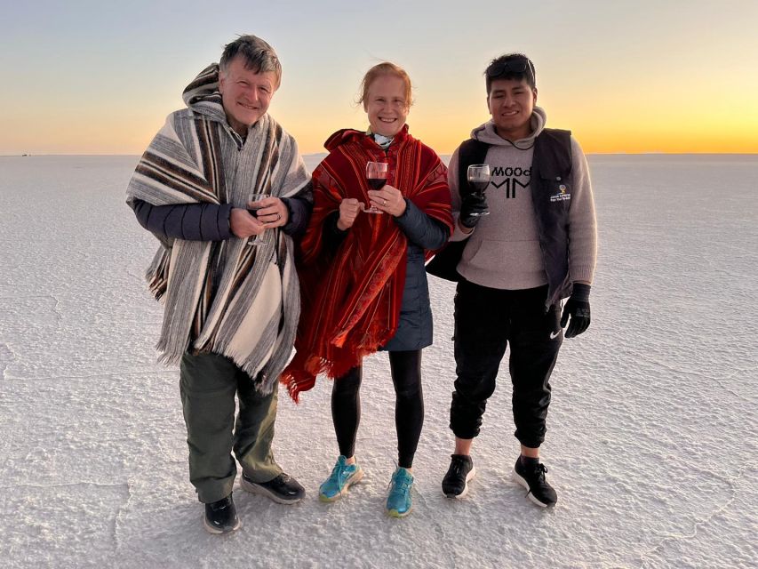 From Sucre: Uyuni Salt Flats & Sunset Tour by Bus. - Group Size and Accessibility