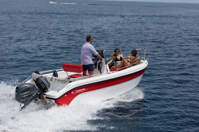 Full Day Boat Rental Without a License in Santorini - Meeting Location and Schedule