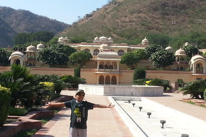 Full Day Jaipur Sightseeing Without Tickets - Itinerary Highlights