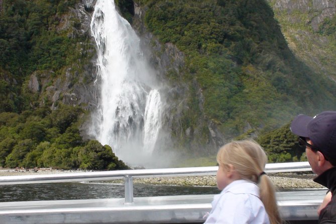 Full-Day Milford Sound Extraordinaire Tour From Te Anau - Reviews and Traveler Feedback
