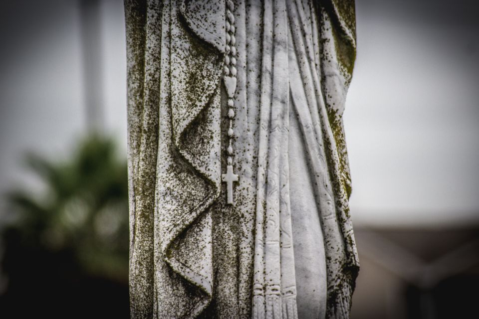 Galveston: Haunted Cemetery Tour - Exploring the Haunted Cemetery