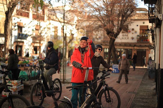 Granada Highlights Tour With Tapas Breaks by Electric Bike - Traveler Feedback Summary