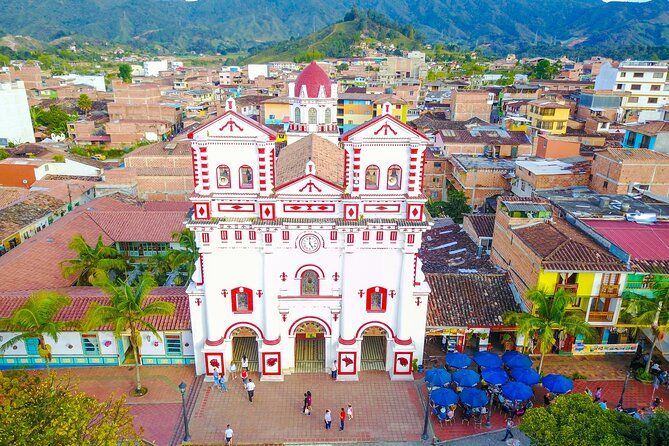 Guatapé Tour: Piedra Del Peñol With Boat Tour, Breakfast, Lunch - Customer Reviews