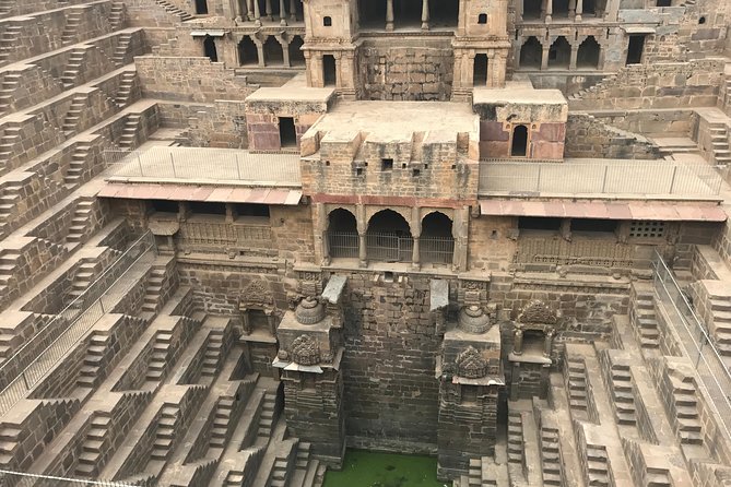 Guided Fatehpur Sikri & Abhaneri Tour From Agra To Jaipur By Car - Discovering Chand Baori